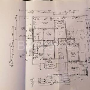 Hvar kuća sa 8 apartmana, 500 m2 stambeno, parking, garaža