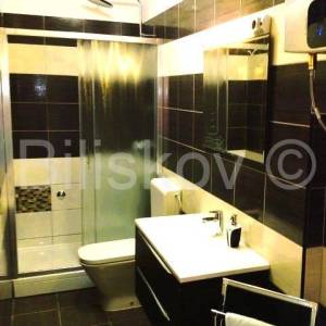 Hvar, otok Hvar - dva apartmana s parkingom u zgradi