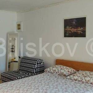 Hvar, Vrboska kuća sa 4 jedinice, 1300 m2 