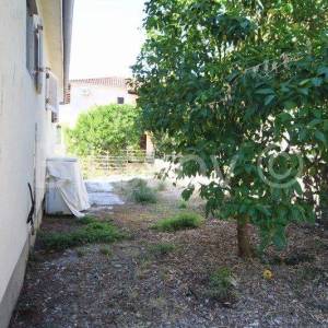 Hvar, Vrboska, manja kuća 50m od mora