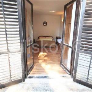 Hvar, Vrboska, manja kuća 50m od mora