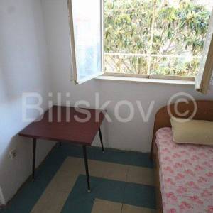 Hvar, Vrboska, manja kuća 50m od mora