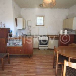 Hvar, Vrboska, manja kuća 50m od mora