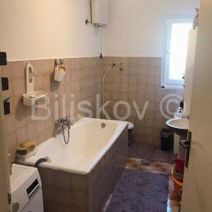 Hvar, Zavala četverosoban stan 140 m2, 3 park. mjesta