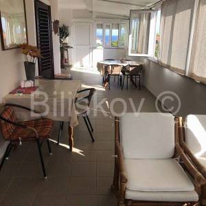 Hvar, Zavala četverosoban stan 140 m2, 3 park. mjesta