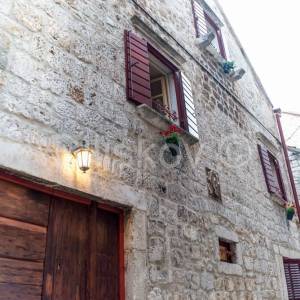 Hvar,Stari Grad, prekrasna kamena kuća.