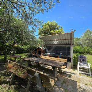 Idilična vikendica blizu mora – savršeno mjesto za bijeg od gradske gužve! Peroj, Fažana!