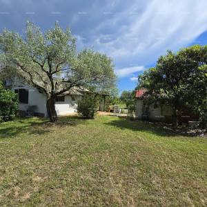 Idilična vikendica blizu mora – savršeno mjesto za bijeg od gradske gužve! Peroj, Fažana!