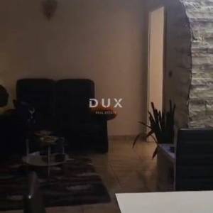 ISTRA, BALE - Prizemnica s velikim dvorištem