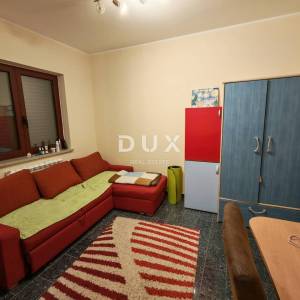 ISTRA, BALE - Prostrana vila s bazenom i dodatnom kamenom kućom za goste 