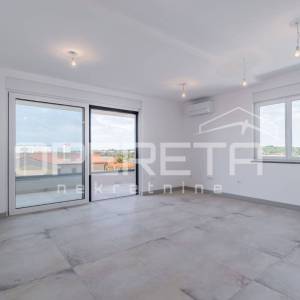 Istra, Banjole, luksuzan stan na 1.katu sa pogledom na more, 3SS, vrt