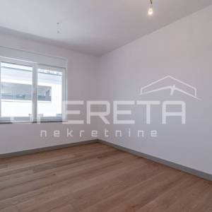 Istra, Banjole, luksuzan stan na 1.katu sa pogledom na more, 3SS, vrt