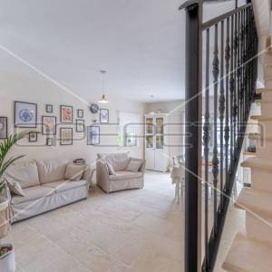 Istra, Barban - okolica, nova kuća u rustikalnom stilu, 2SS, bazen