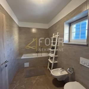 Istra, Barban - okolica, vila s bazenom, okućnica