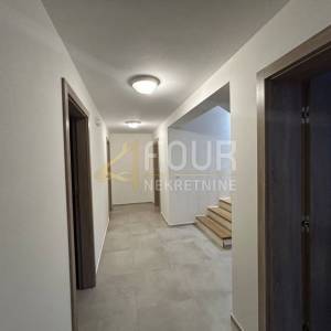 Istra, Barban - okolica, vila s bazenom, okućnica