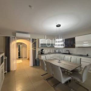 Istra, Barban - okolica, vila s bazenom, okućnica