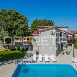 ISTRA, BRTONIGLA - Elegantna kuća s  grijanim bazenom