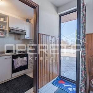 ISTRA, BUZET - Samostoječa kuća sa tri stana