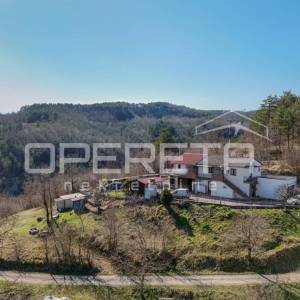 ISTRA, BUZET - Samostoječa kuća sa tri stana