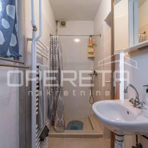 ISTRA, BUZET - Samostoječa kuća sa tri stana