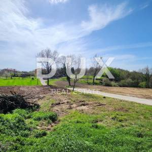 ISTRA, GRAČIŠĆE – Građevinsko zemljište u idiličnom dijelu zelene Istre