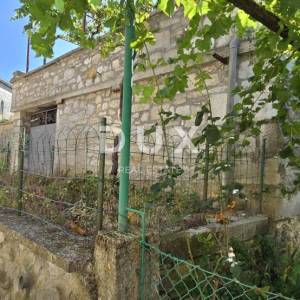 ISTRA, GRAČIŠĆE - Impresivna kamena kuća s pogledom i vrtom