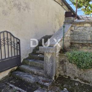 ISTRA, GRAČIŠĆE - Impresivna kamena kuća s pogledom i vrtom