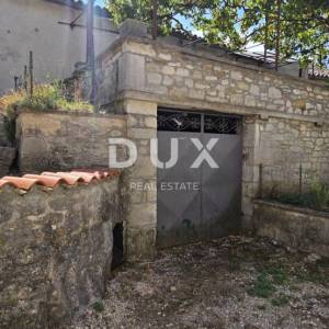 ISTRA, GRAČIŠĆE - Impresivna kamena kuća s pogledom i vrtom