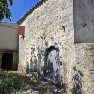 ISTRA, GRAČIŠĆE - Impresivna kamena kuća s pogledom i vrtom