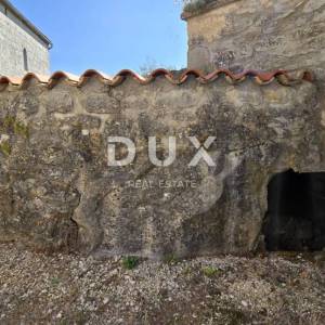 ISTRA, GRAČIŠĆE - Impresivna kamena kuća s pogledom i vrtom