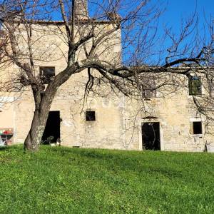 ISTRA, GROŽNJAN - Kamena starina na odličnoj loakciji