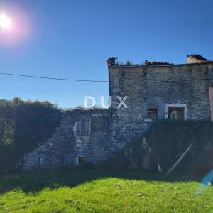 ISTRA, GROŽNJAN - Kamena starina na odličnoj loakciji