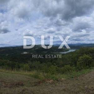 ISTRA, HUM – Atraktivno imanje od 8,4 ha sa dvije legalizirane kuće i građevinskim zemljištem!