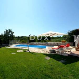 ISTRA, KANFANAR - Kuća s bazenom