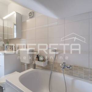 Istra, Karigador okolica – dva stana i poslovni prostor s bazenom i vrtom.