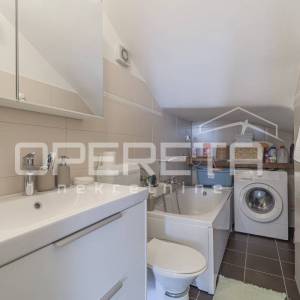 Istra, Karigador okolica – dva stana i poslovni prostor s bazenom i vrtom.