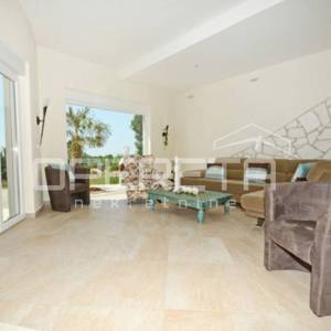 Istra, Kaštelir-kuća s panoramskim pogledom na more