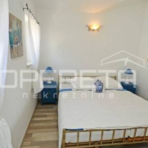 Istra, Kaštelir-kuća s panoramskim pogledom na more