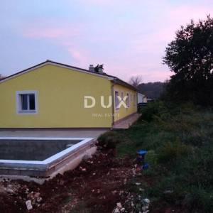ISTRA, KRNICA - Samostojeća kuća s bazenom 118 m2 ROH BAU