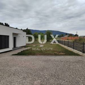 ISTRA, KRŠAN - Moderna prizemnica s bazenom u prirodi 111 m2