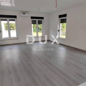 ISTRA, KRŠAN - Moderna prizemnica s bazenom u prirodi 111 m2