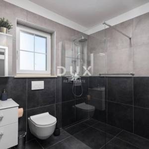 ISTRA, LABIN - Komforna kuća s dva stana