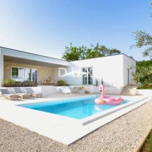 ISTRA, LABIN - Kuća moderne arhitekture s bazenom