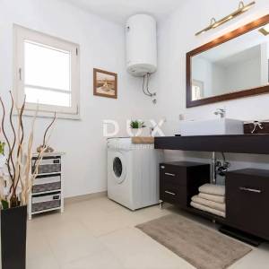 ISTRA, LABIN - Kuća u predgrađu