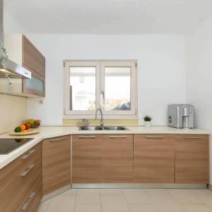 ISTRA, LABIN - Kuća u predgrađu