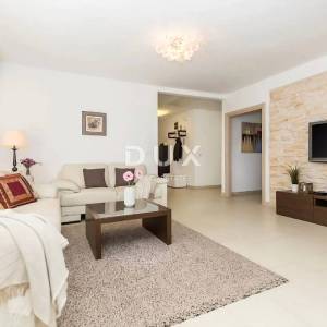 ISTRA, LABIN - Kuća u predgrađu