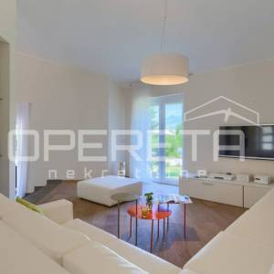 Istra, Labin, predivna kuća sa bazenom na zemljištu od 4261 m2, mirna lokacija