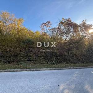 ISTRA, LABIN - Prostrano poljoprivredno zemljište s pristupom s asfaltirane ceste