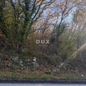 ISTRA, LABIN - Prostrano poljoprivredno zemljište s pristupom s asfaltirane ceste