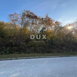 ISTRA, LABIN - Prostrano poljoprivredno zemljište s pristupom s asfaltirane ceste